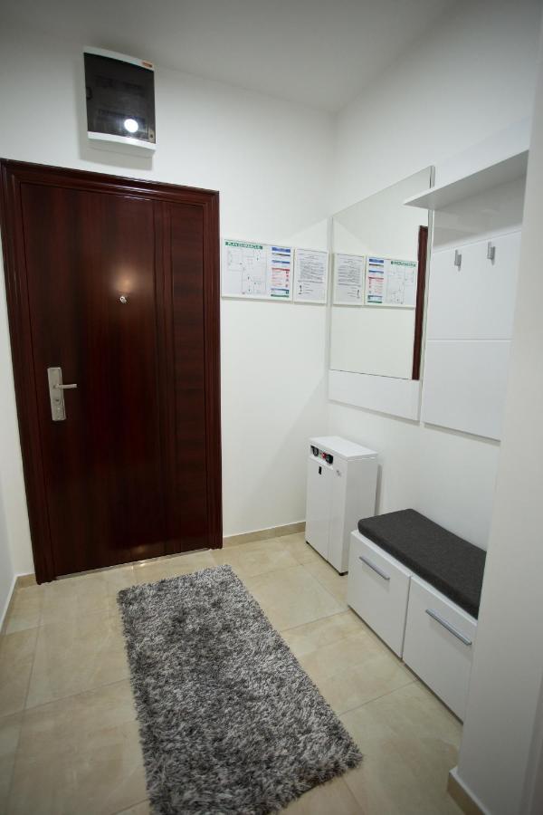 Sunset Apartment *
