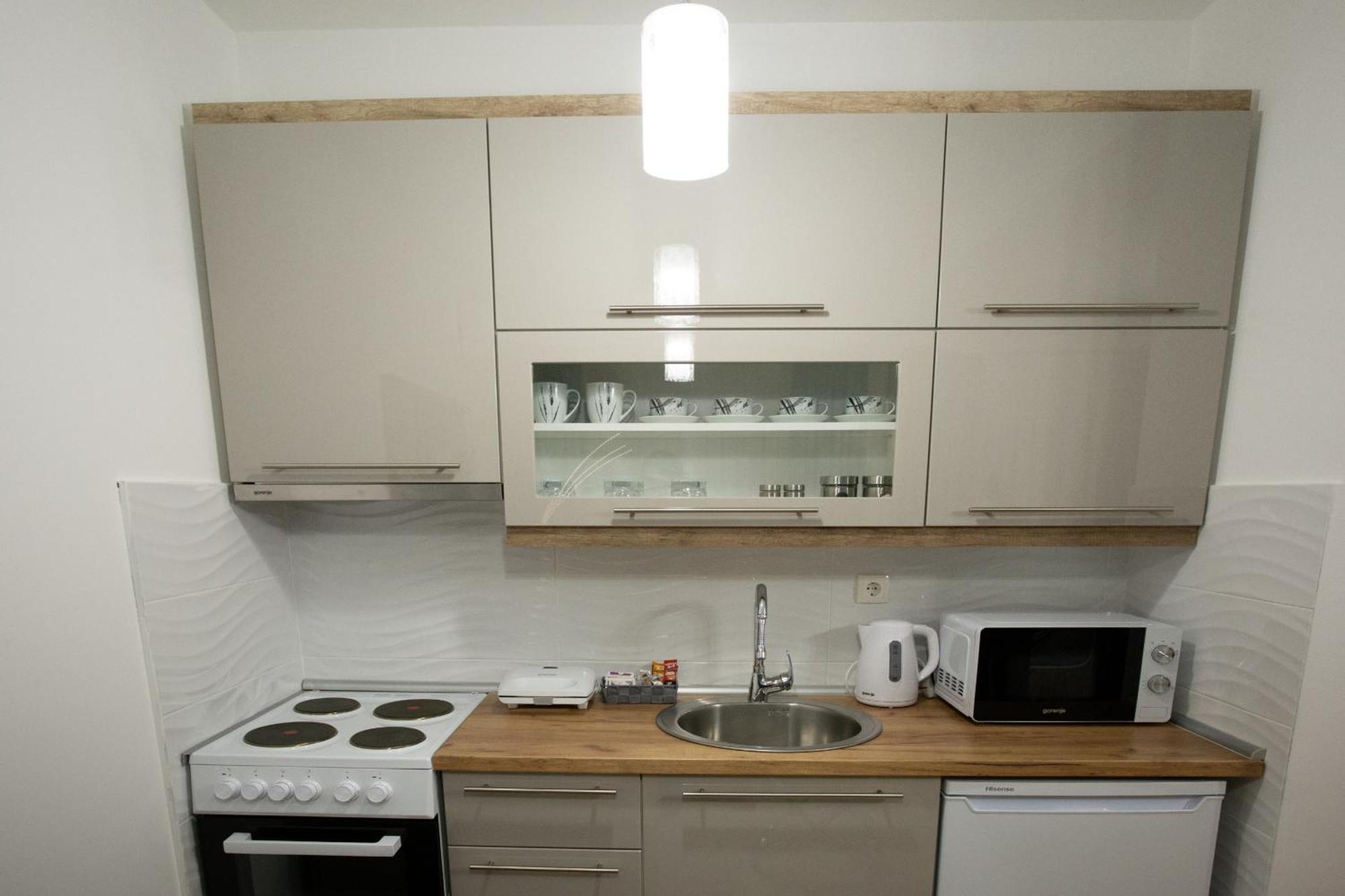 Sunset Apartment *